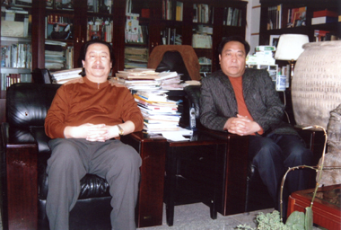 中國國家畫院院長、中國美協副主席楊曉陽先生與韓志冰先生.